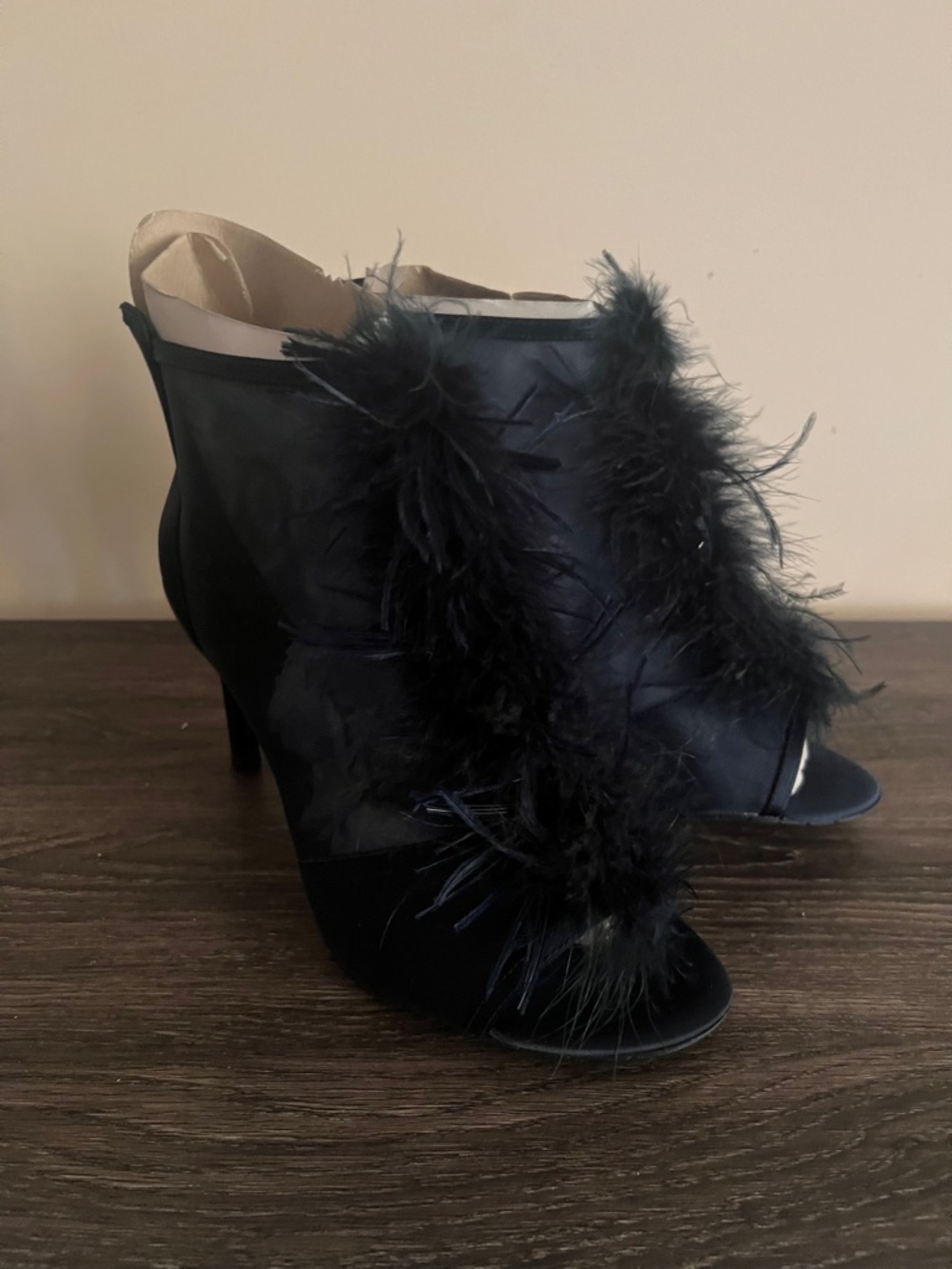 Kenneth Cole Navy Boa Heels